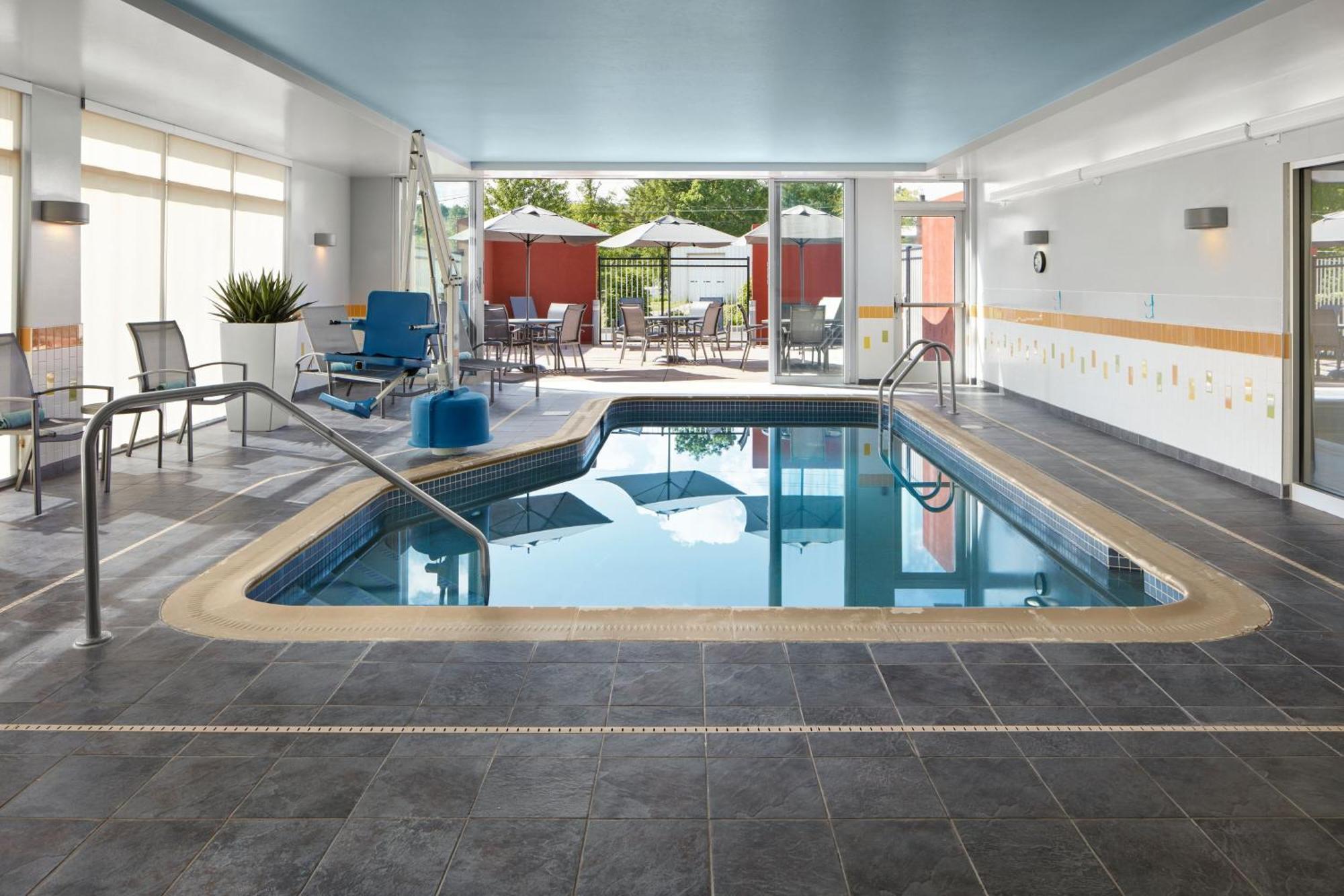 Fairfield Inn & Suites By Marriott ДюБоа Екстериор снимка